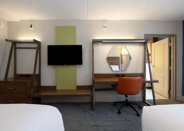 Holiday Inn Express Charleston Us Highway 17 & I-526 By Ihg