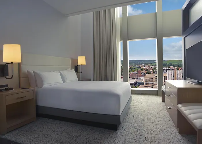 Doubletree By Hilton Hotel Cedar Rapids Convention Complex