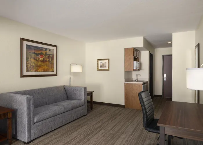Crown Pointe Lodge; BW Signature Collection
