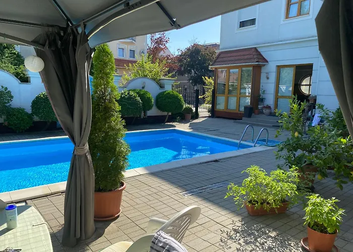 Platan Hotel