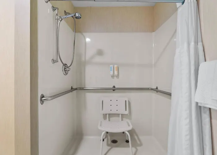 Mainstay Suites Appleton Airport - Fox River Mall Area