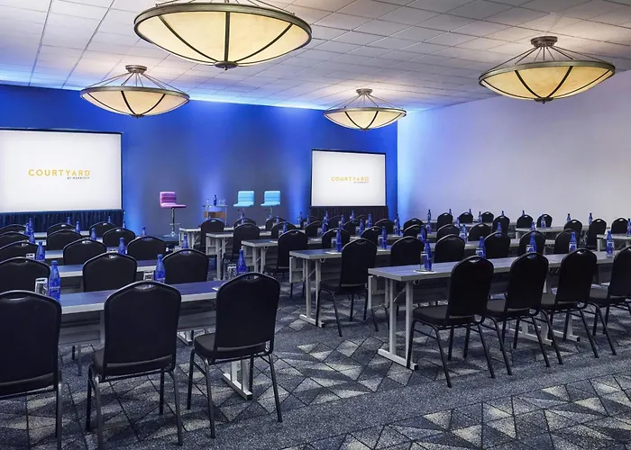 Courtyard By Marriott San Diego Mission Valley/Hotel Circle