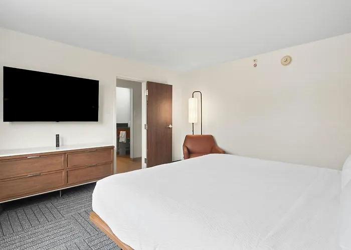 Courtyard By Marriott Columbus