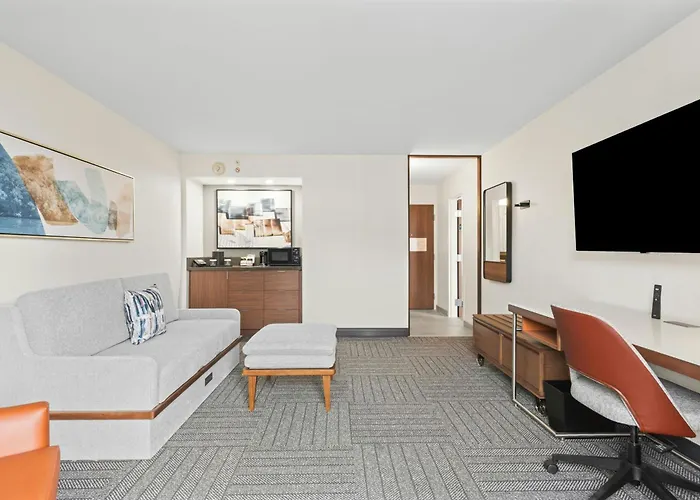 Courtyard By Marriott Columbus