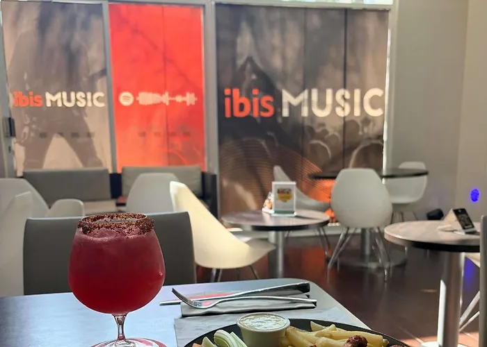 Ibis Monterrey Valle