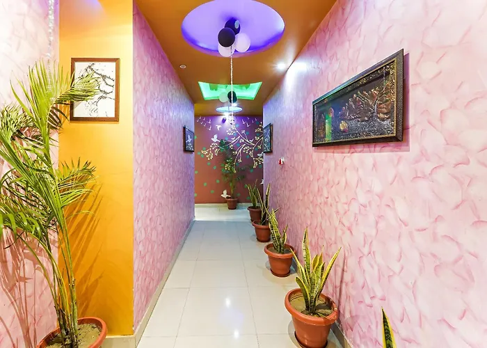 Super Hotel O By Oyo Landlord