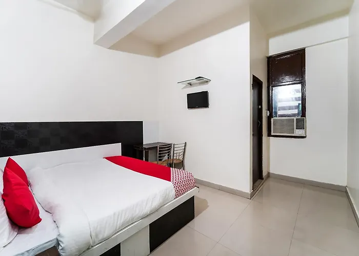 Super Hotel O By Oyo Landlord