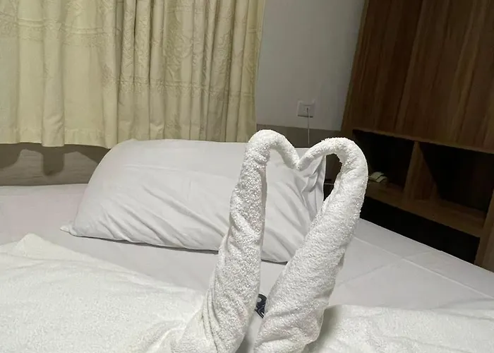 Bara'S Hotel