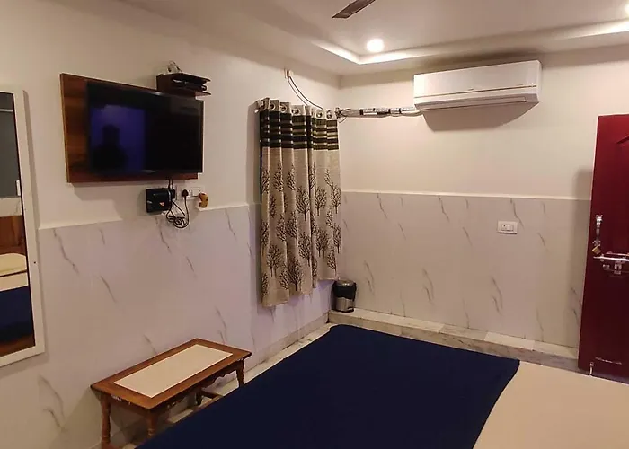 Hotel O Hanuman Residence