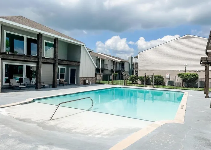 Cozy Comfort 1Br - Renovated, Private, Pet Welcome