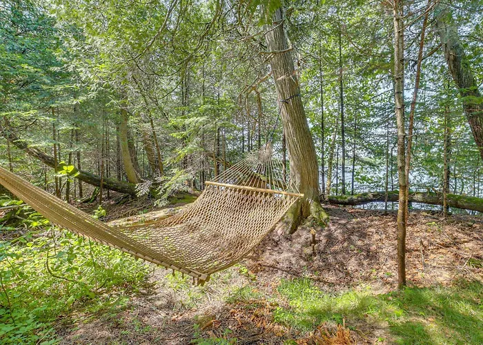 Family Lutsen Lakefront Cabin Near Skiing & Trails