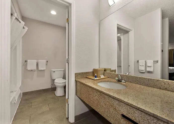 Rodeway Inn Lumberton Central