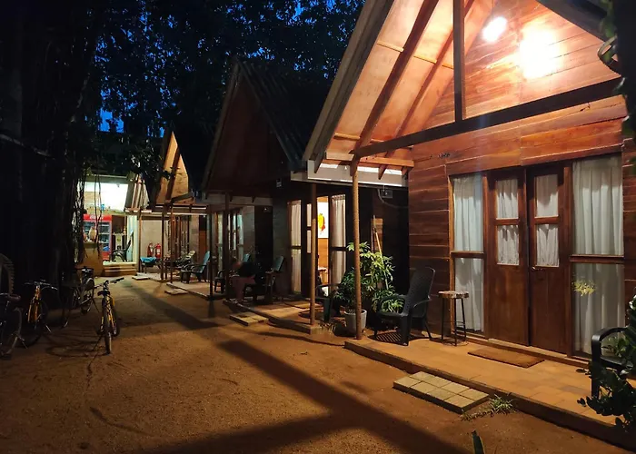 Cool Banyan Cabana