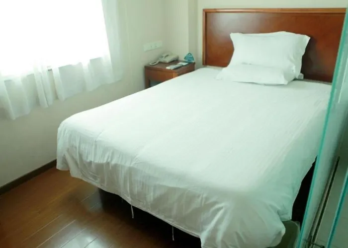 Greentree Inn Anqing Renmin Road Commercial Street Express Hotel