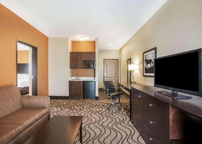 La Quinta Inn & Suites By Wyndham Beeville