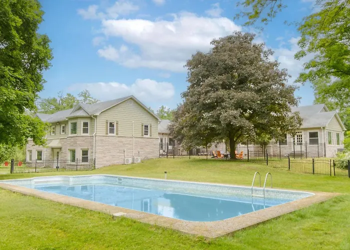 Game Farm Villa By Avantstay