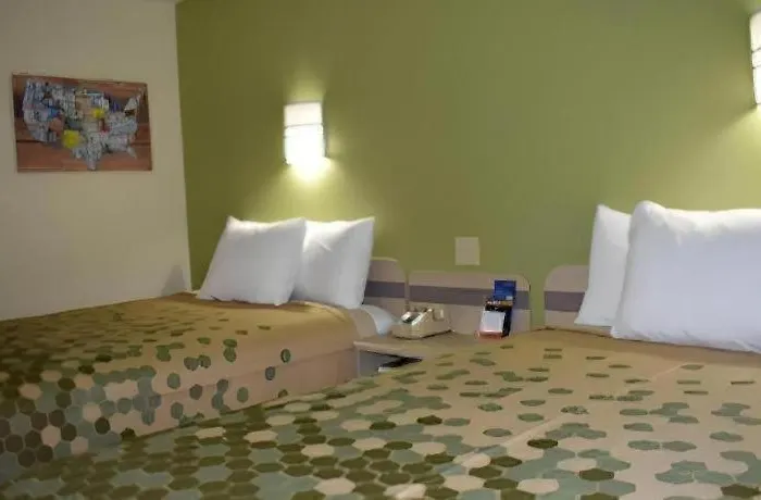 Econo Lodge Hot Springs South