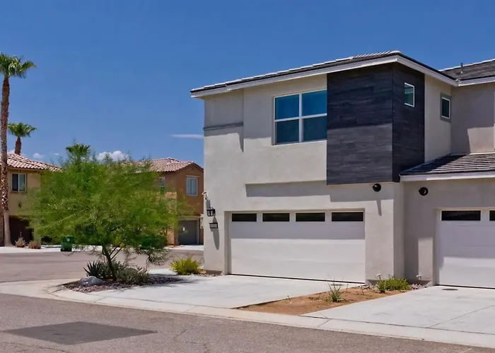Armonia105- Dream Villa Lago Premier Views 4Br Pool Games Pets