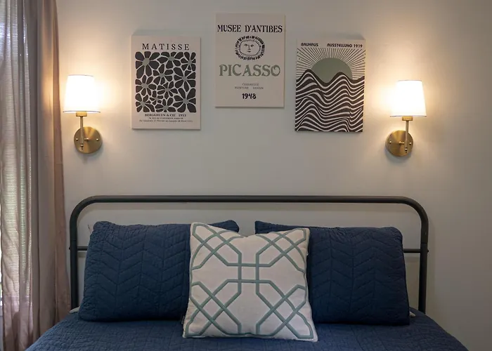 Cozy Mid-Century