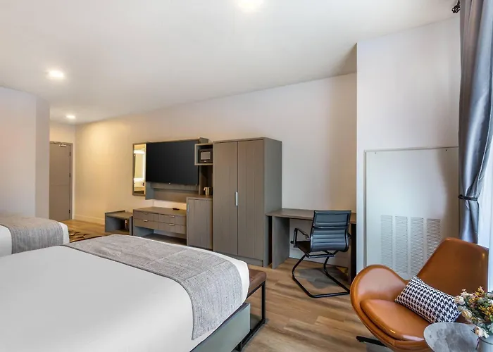 The Valor, An Ascend Collection Hotel