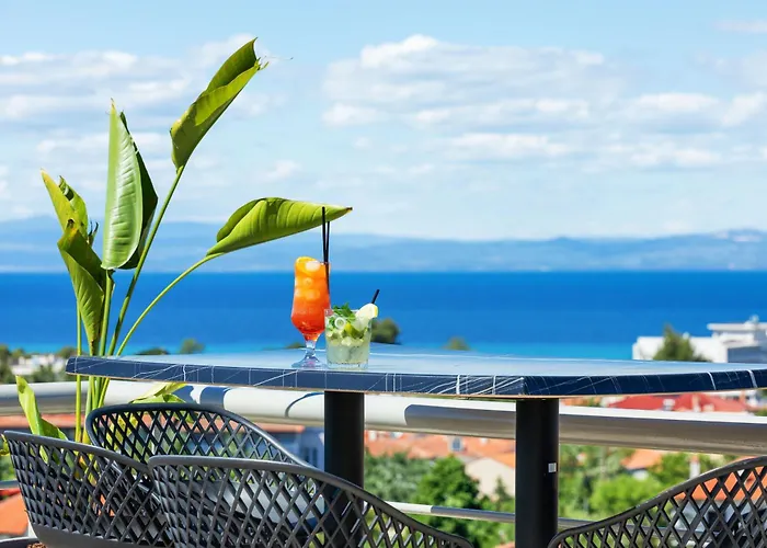 Arya Hotel