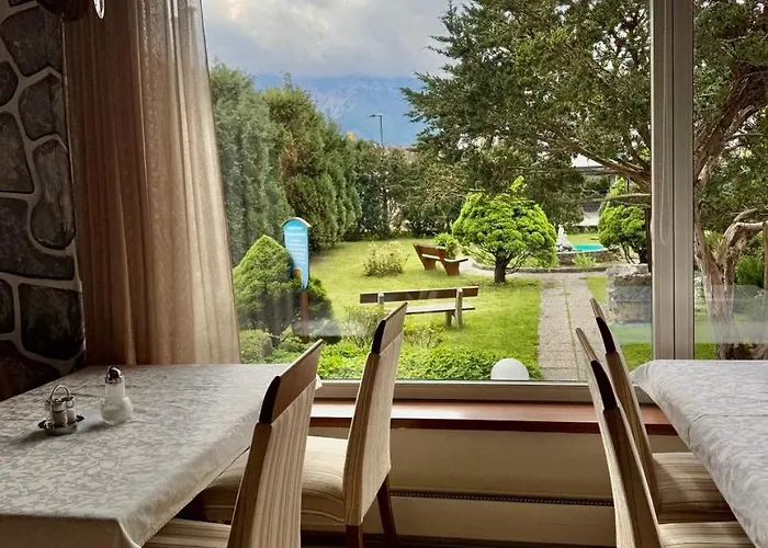 Hotel Paradiesquelle 4