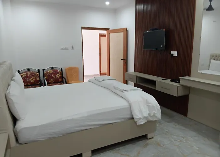 Grand Sangeetham Inn