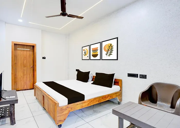 Hotel O The Grand Shreeji