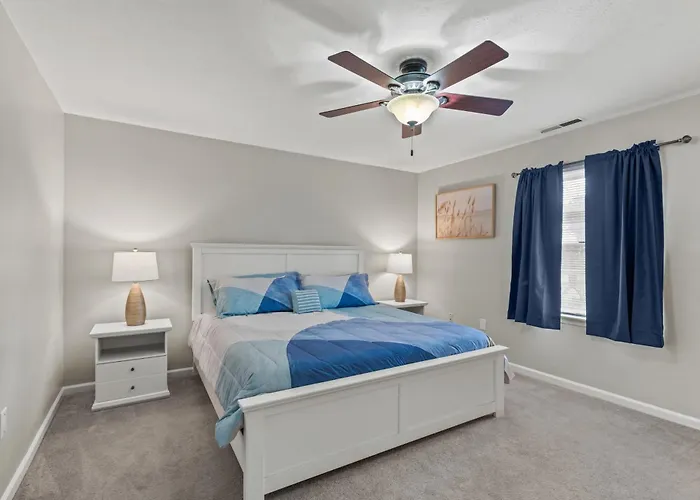 60 White Sail Circle