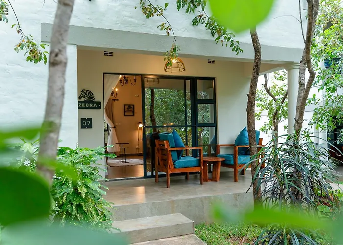 Kasambabezi Lodge