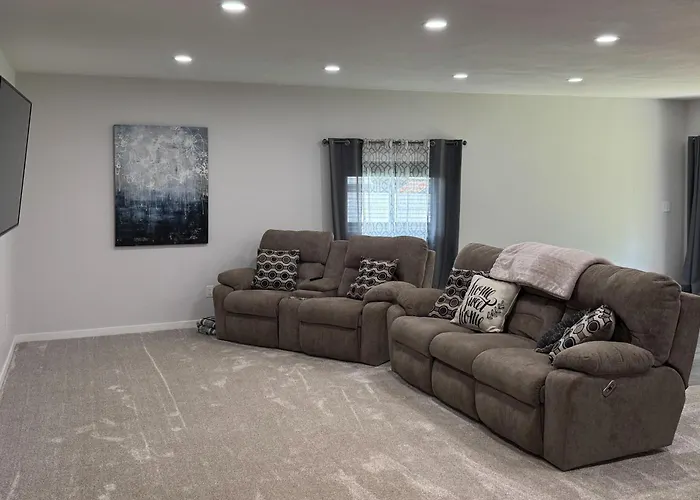 3 Mi To Dtwn Alpena: Family Home W/ Yard!