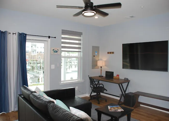 Walk To Dtwn: Waterfront Eastern Shore Townhome!