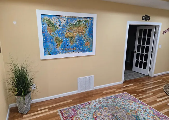 Beautiful 1Br Walkout Fenced & Gated Villa