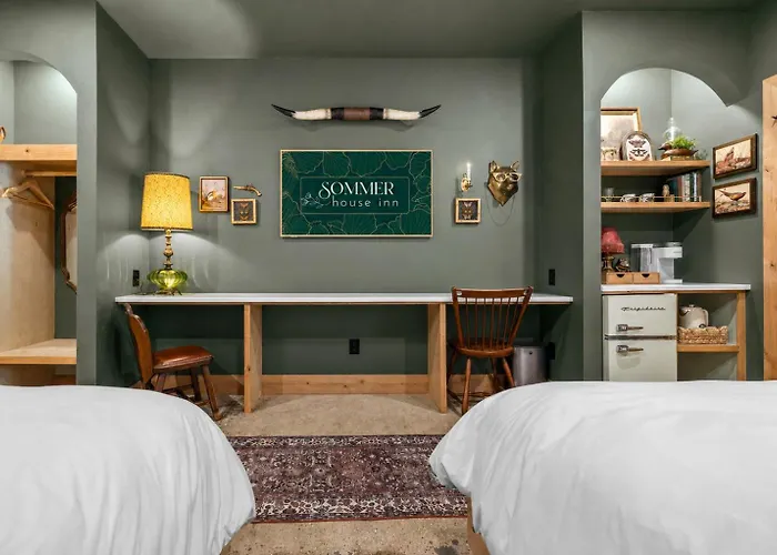 Sommer House Inn-Woodland Room