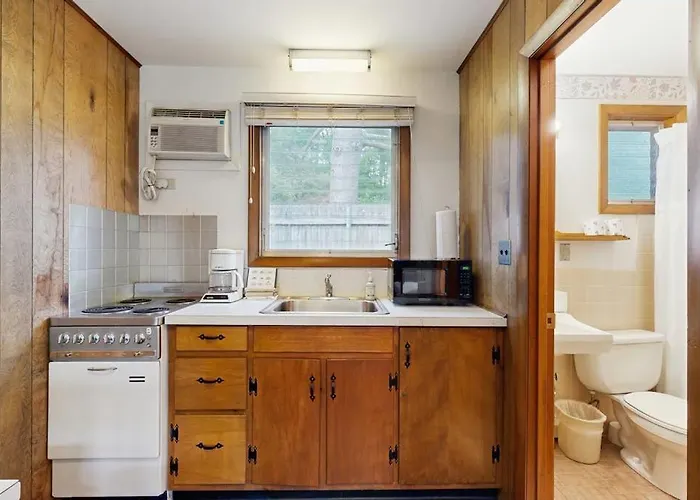 King Birch Lake Home, Unit 5