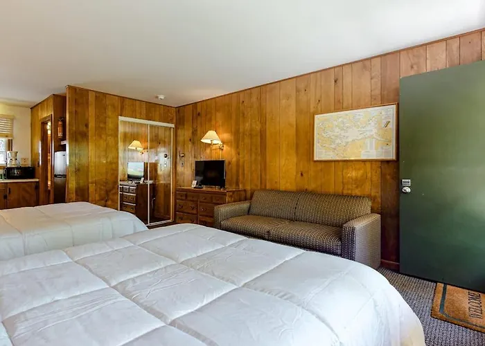 King Birch Lake Home, Unit 3
