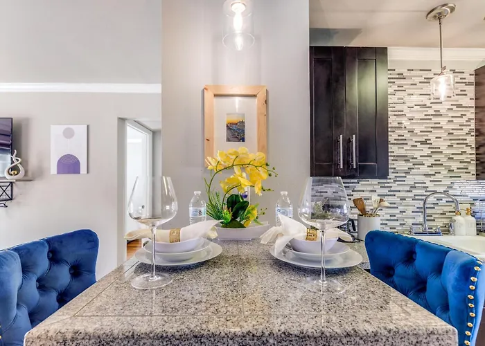 The Homestead Luxury Cozy 2Br Apartment In Nacogdoches Near Sfa University And Downtown Pet Friendly Business Ready Extended Stays Welcome With Self Check In High Speed Wifi Full Kitchen In Unit Laundry Private Parking And Quiet Comfort
