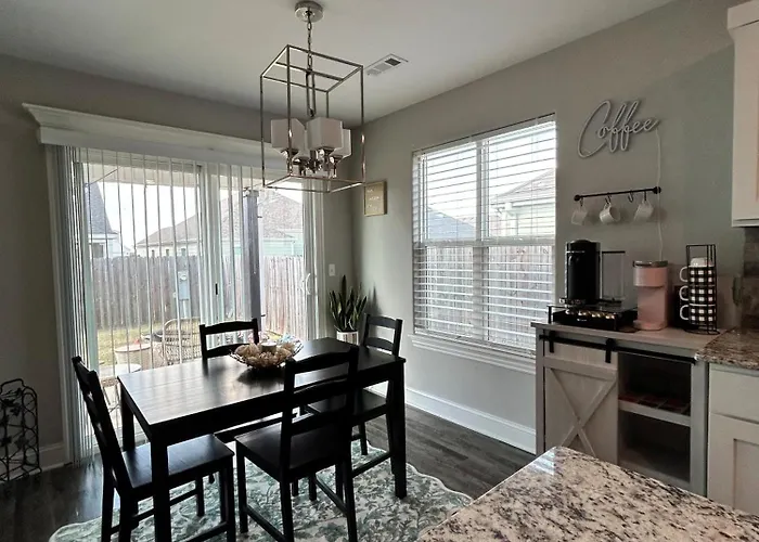 Nwa Modern Stay