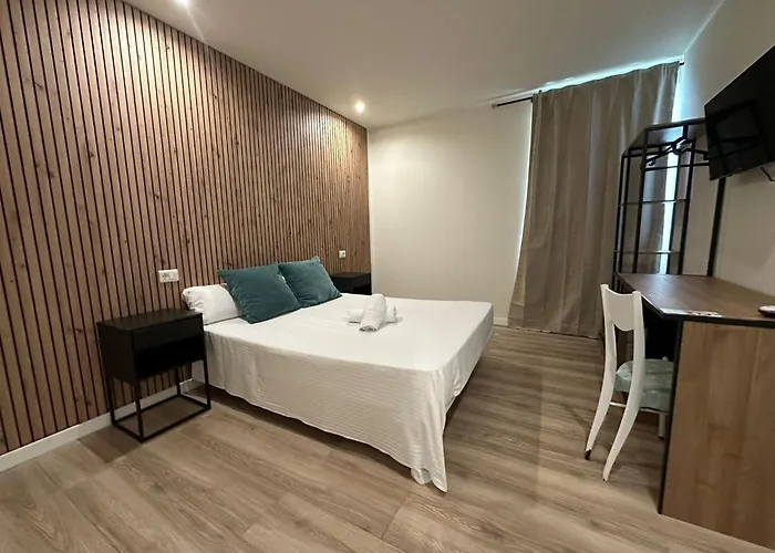 Hotel La Mota Express By Punta 25