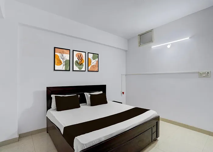 Hotel O Point Co2 Resto& Lodge