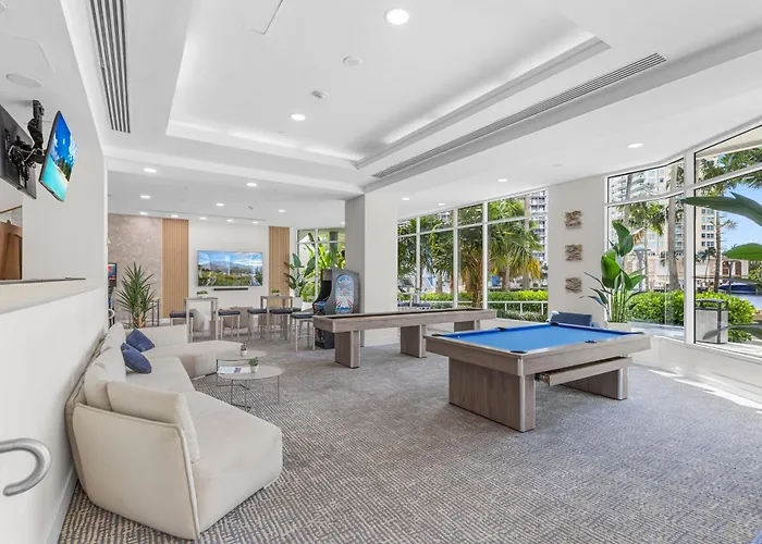 Intracoastal Oasis