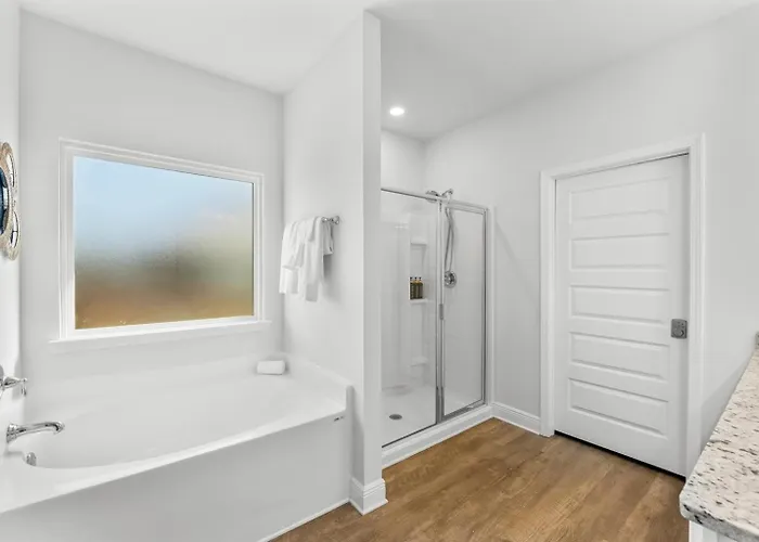 Steps2Pool,Beach,Dining,Pet Friendly,Windmark