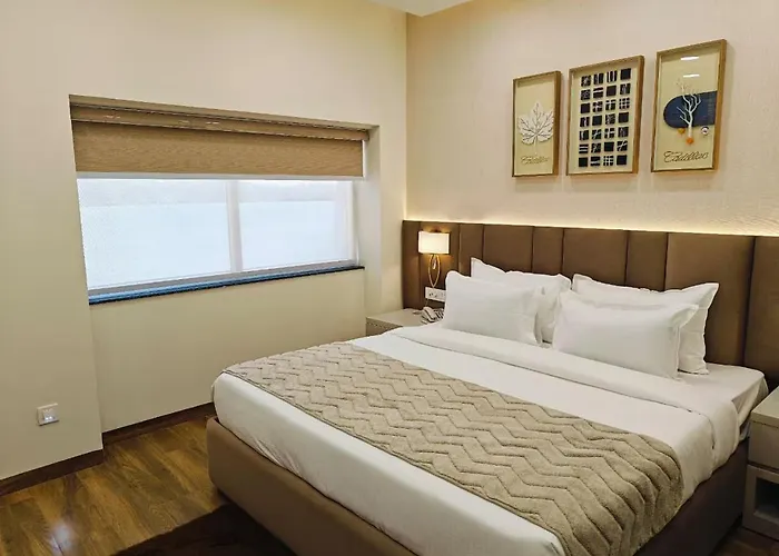 Hotel Pallavi Grand