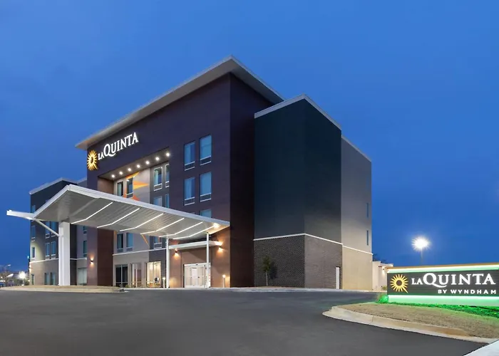 La Quinta Inn & Suites By Wyndham Athens I-65