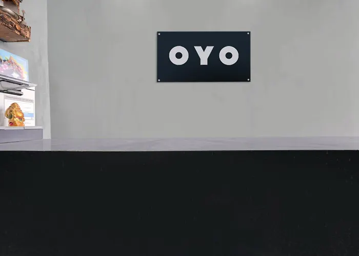 Spot On By Oyo Isshu Hotel And Restaurant