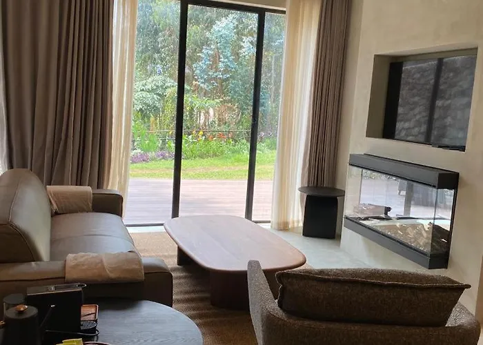 Ubucuti Gorilla Lodge