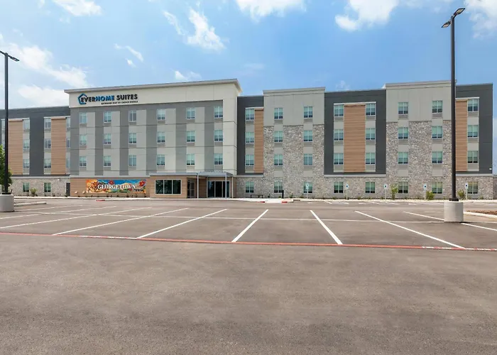 Everhome Suites Georgetown - Austin