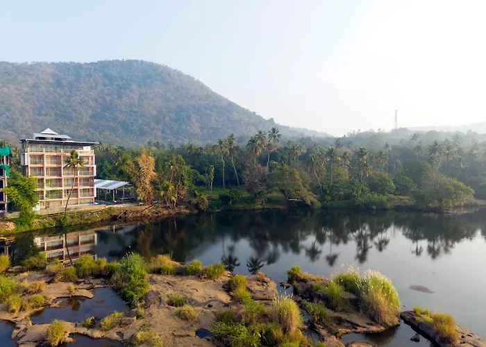 River Bay Athirappilly