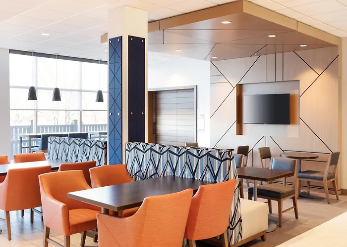 Holiday Inn Express & Suites Lexington South By Ihg