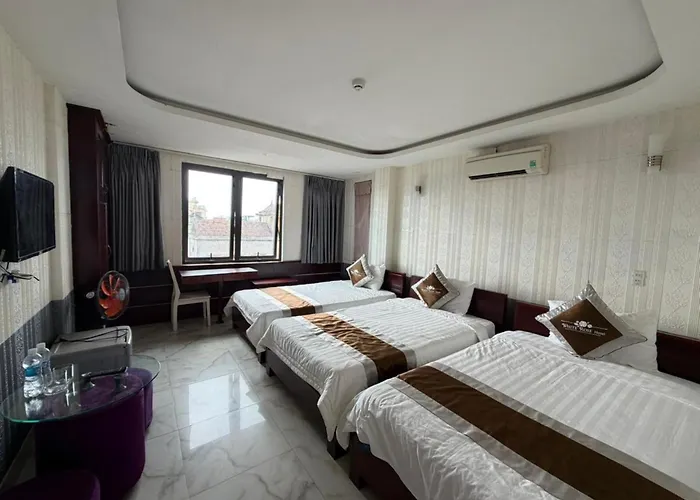 White Rose Hotel